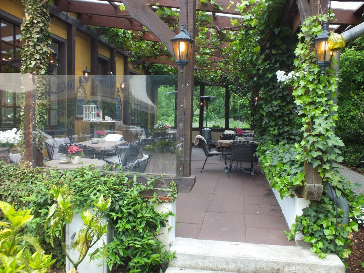 Hotel Holter Schlosskrug ชลอส ฮอลเตอ-สตูเคนบร็อค ภายนอก รูปภาพ