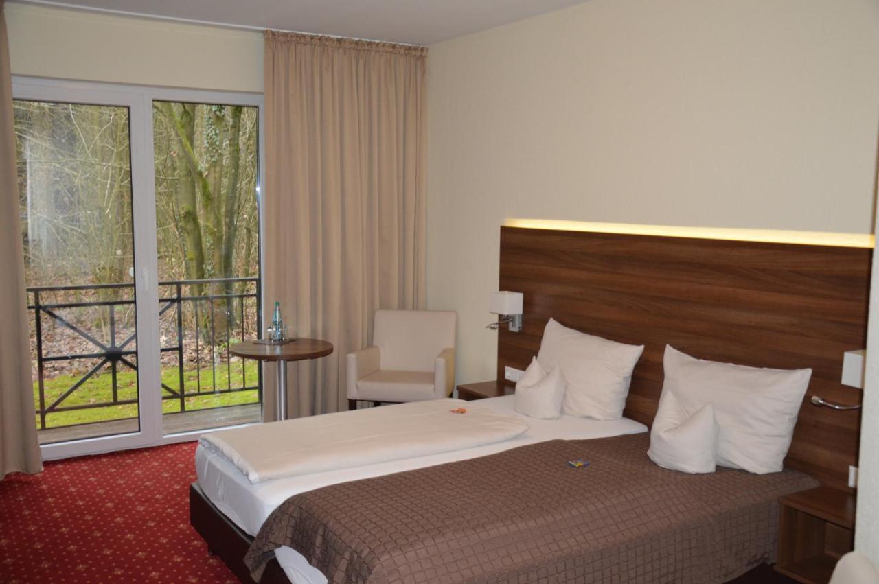 Hotel Holter Schlosskrug ชลอส ฮอลเตอ-สตูเคนบร็อค ภายนอก รูปภาพ