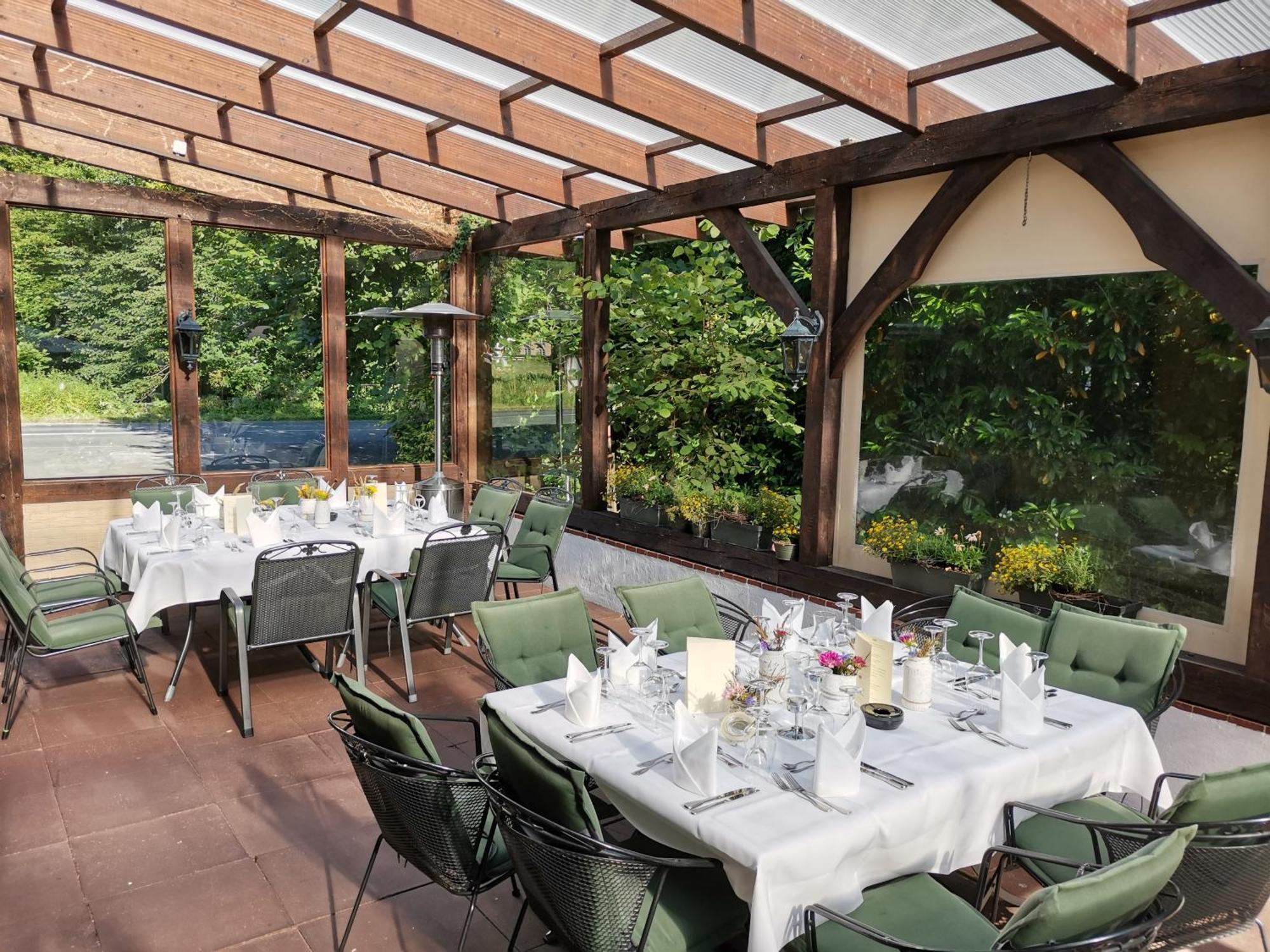 Hotel Holter Schlosskrug ชลอส ฮอลเตอ-สตูเคนบร็อค ภายนอก รูปภาพ